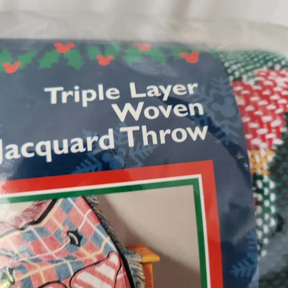 Vintage Deadstock Mickey Mouse Christmas blanket